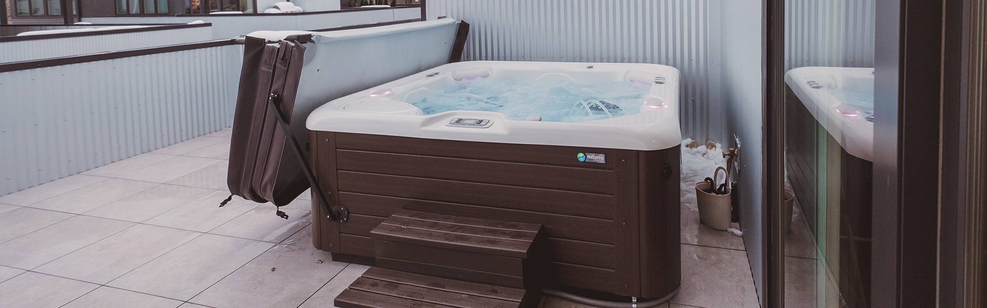 Protecting Your Hot Tub In The Rain And Other Inclement Weather